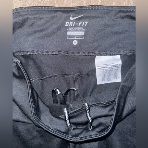 Nike women’s Dri-Fit capri running pants M - Picture 5 of 7